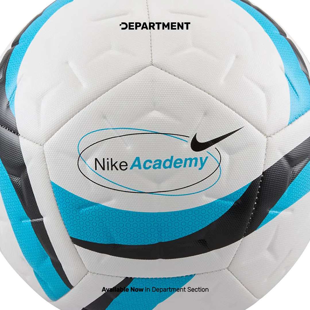 NIKE ACADEMY TEAM