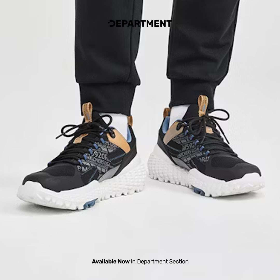 SKECHERS MONSTERS