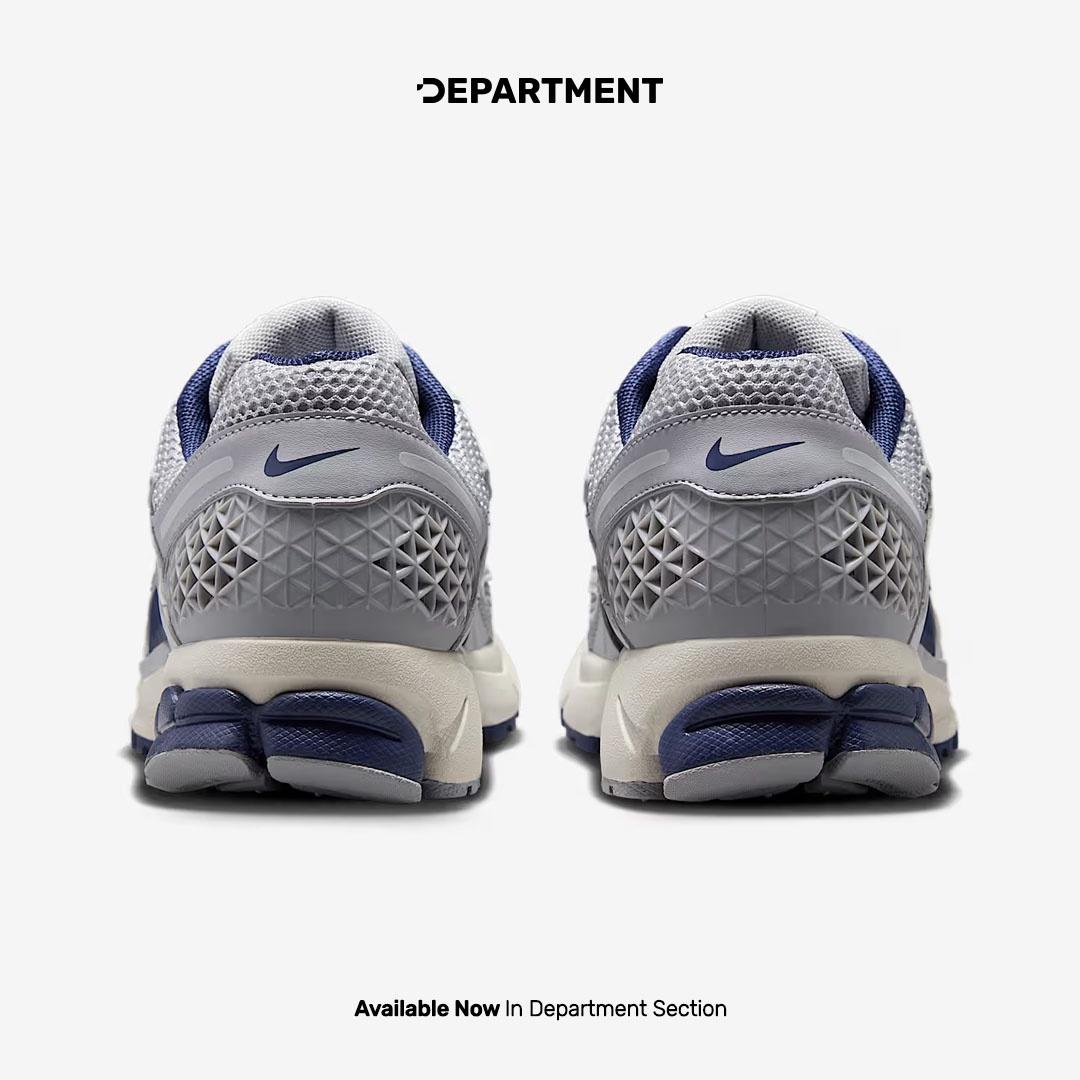 NIKE ZOOM VOMERO 5 YANKEES