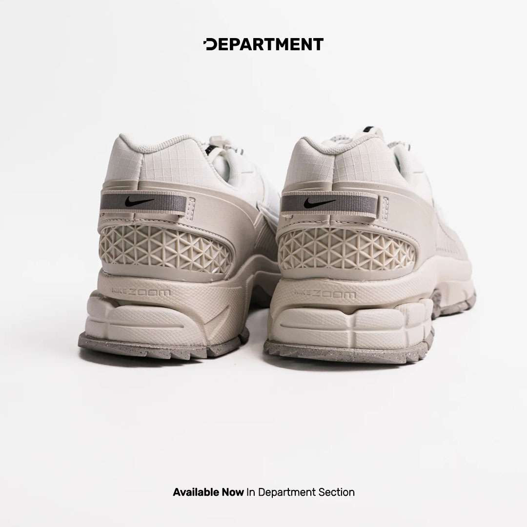 NIKE ZOOM VOMERO ROAM