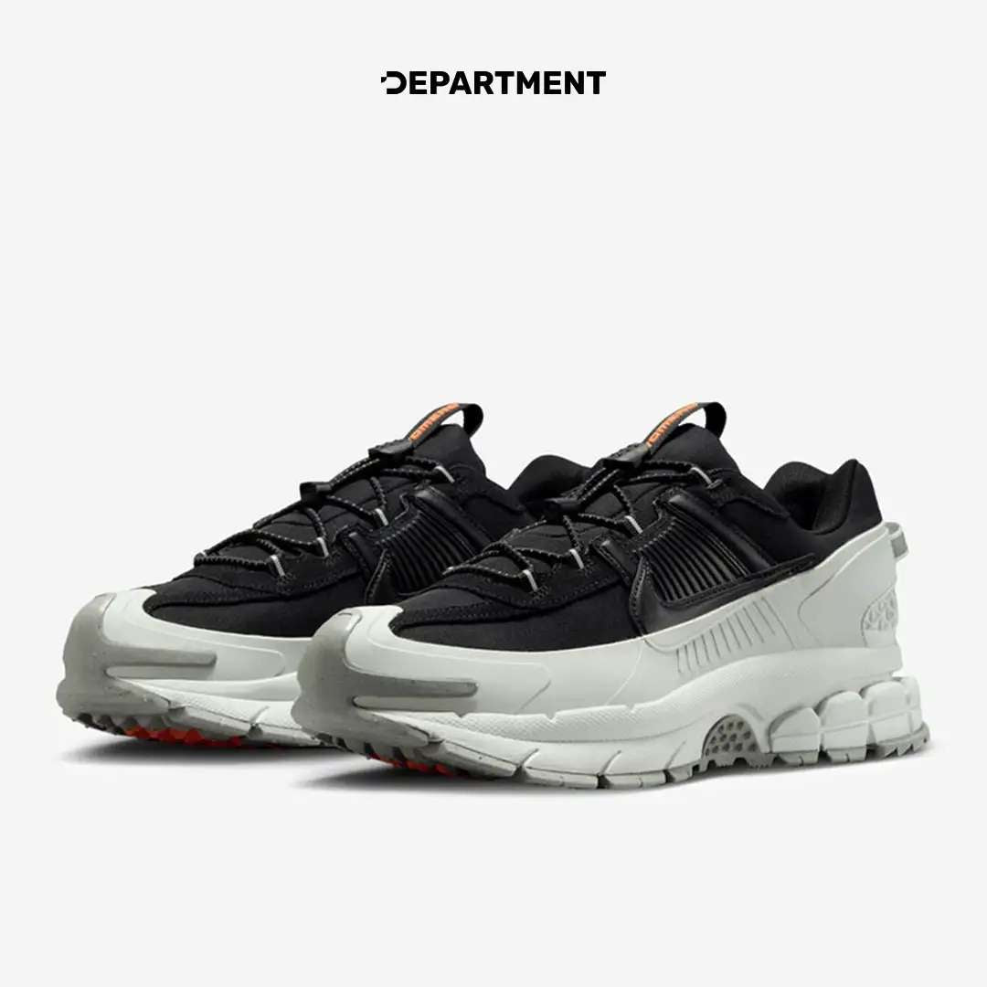 NIKE ZOOM VOMERO ROAM
