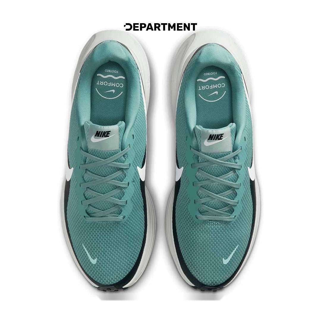 NIKE REVOLUTION 8