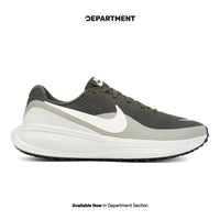 NIKE REVOLUTION 8