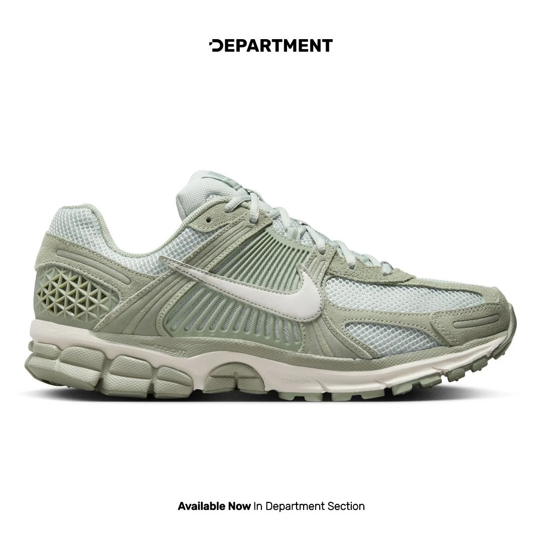 NIKE ZOOM VOMERO 5