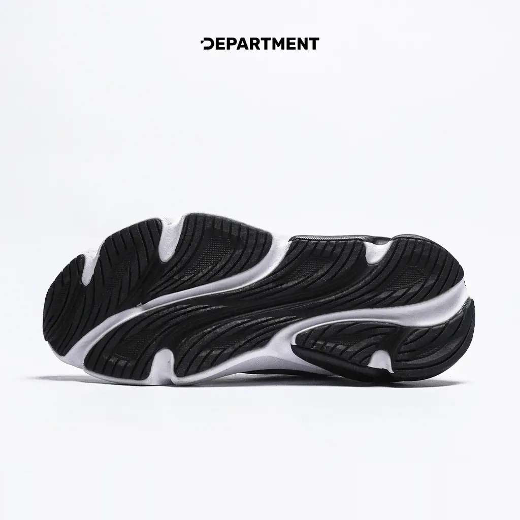 UNDER ARMOUR W ROGUE 6