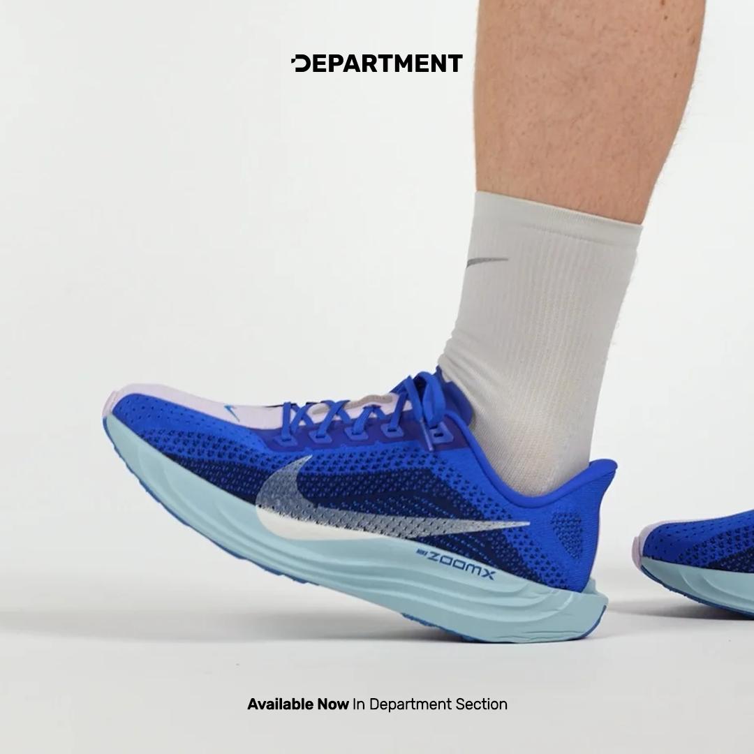 NIKE PEGASUS PLUS