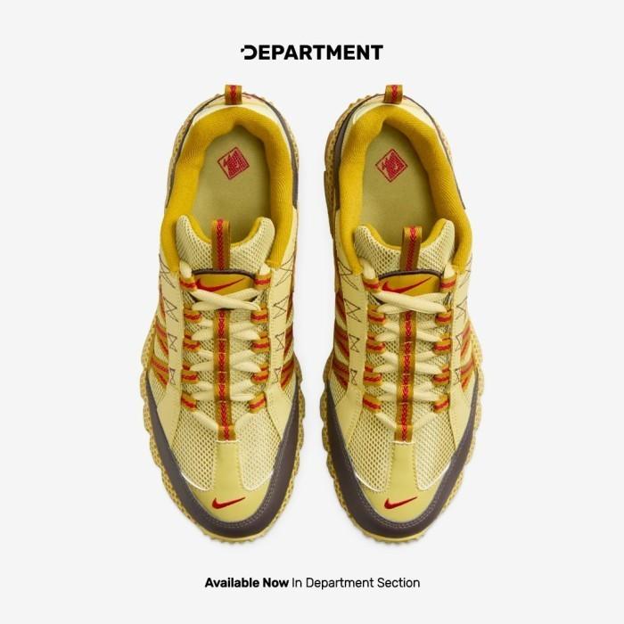 NIKE AIR HUMARA QS 'BUFF GOLD'