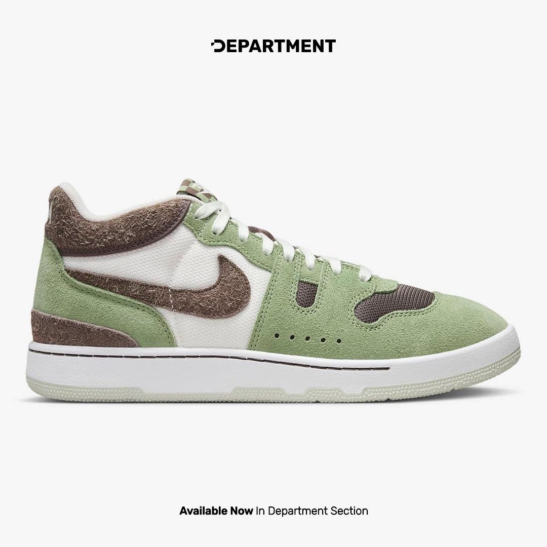 NIKE ATTACK