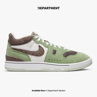 NIKE ATTACK