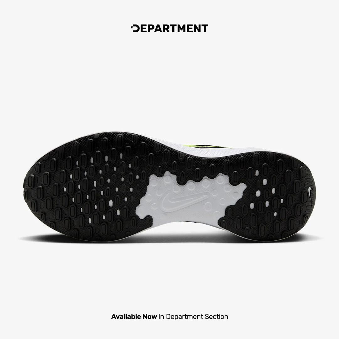 NIKE REVOLUTION 7
