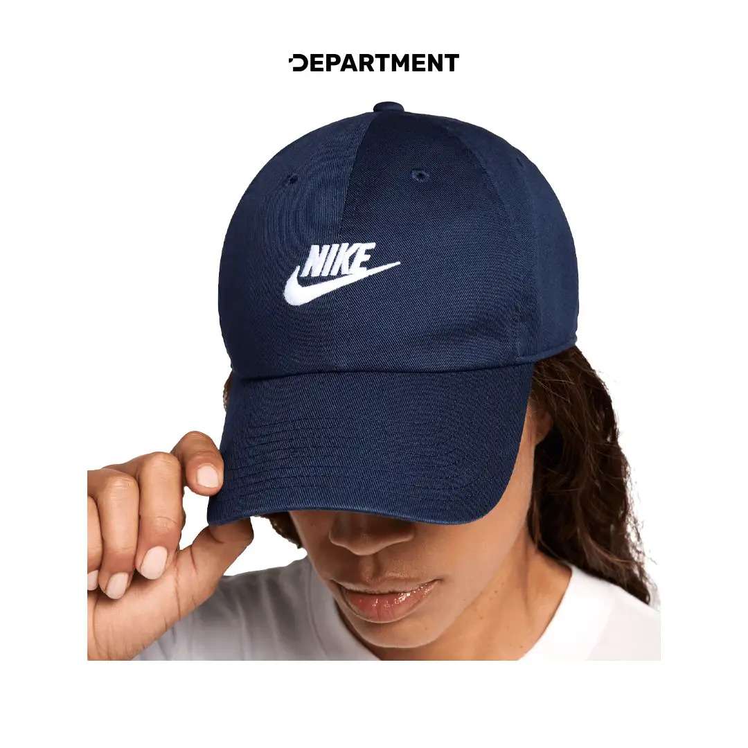 NIKE CLUB UNSTRUCTURED FUTURA WASH