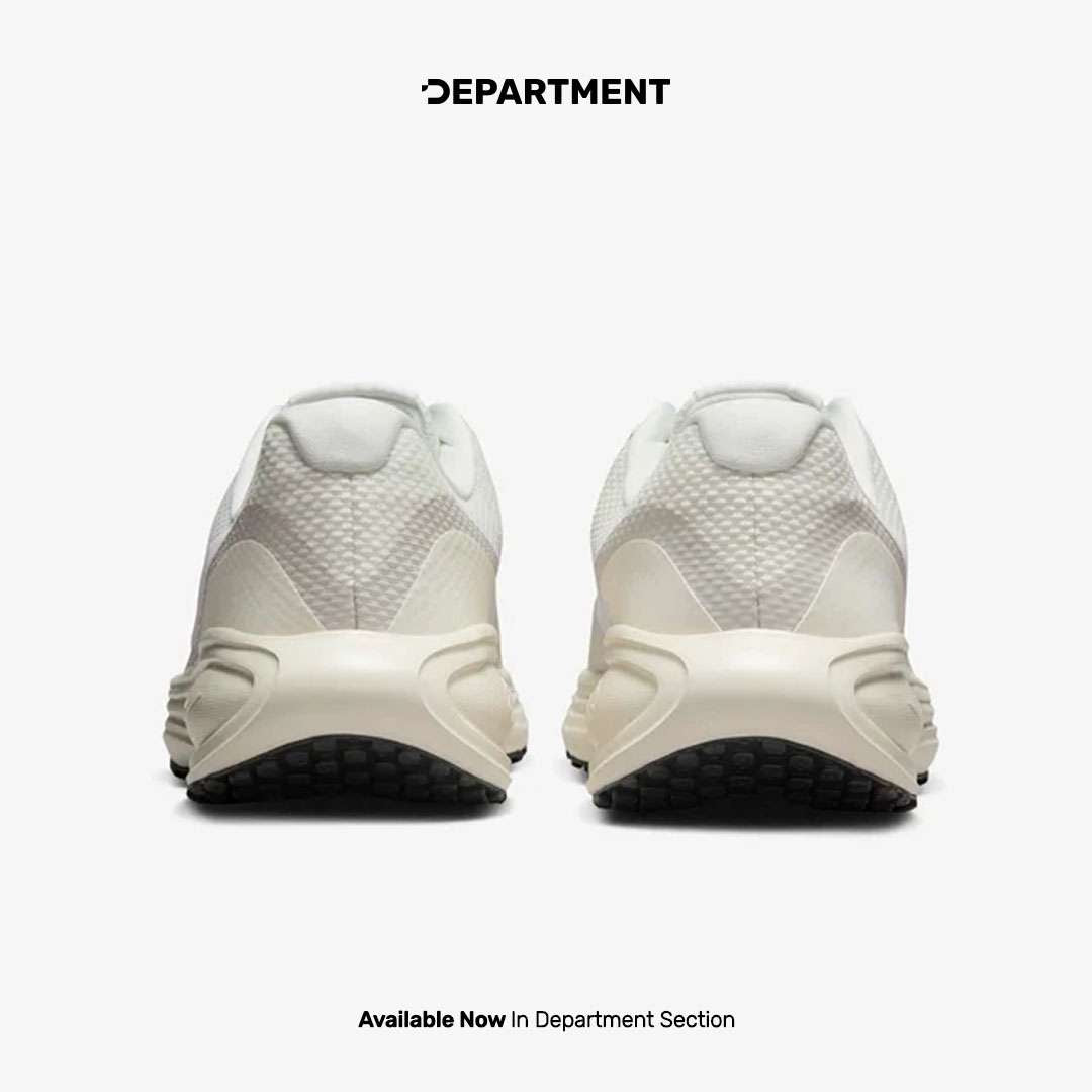 NIKE W REVOLUTION 8