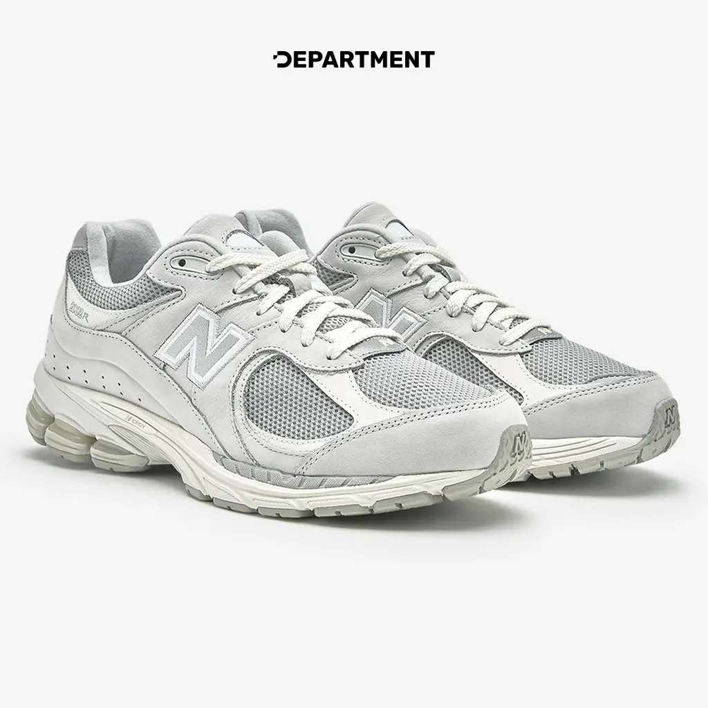 NEW BALANCE 2002R