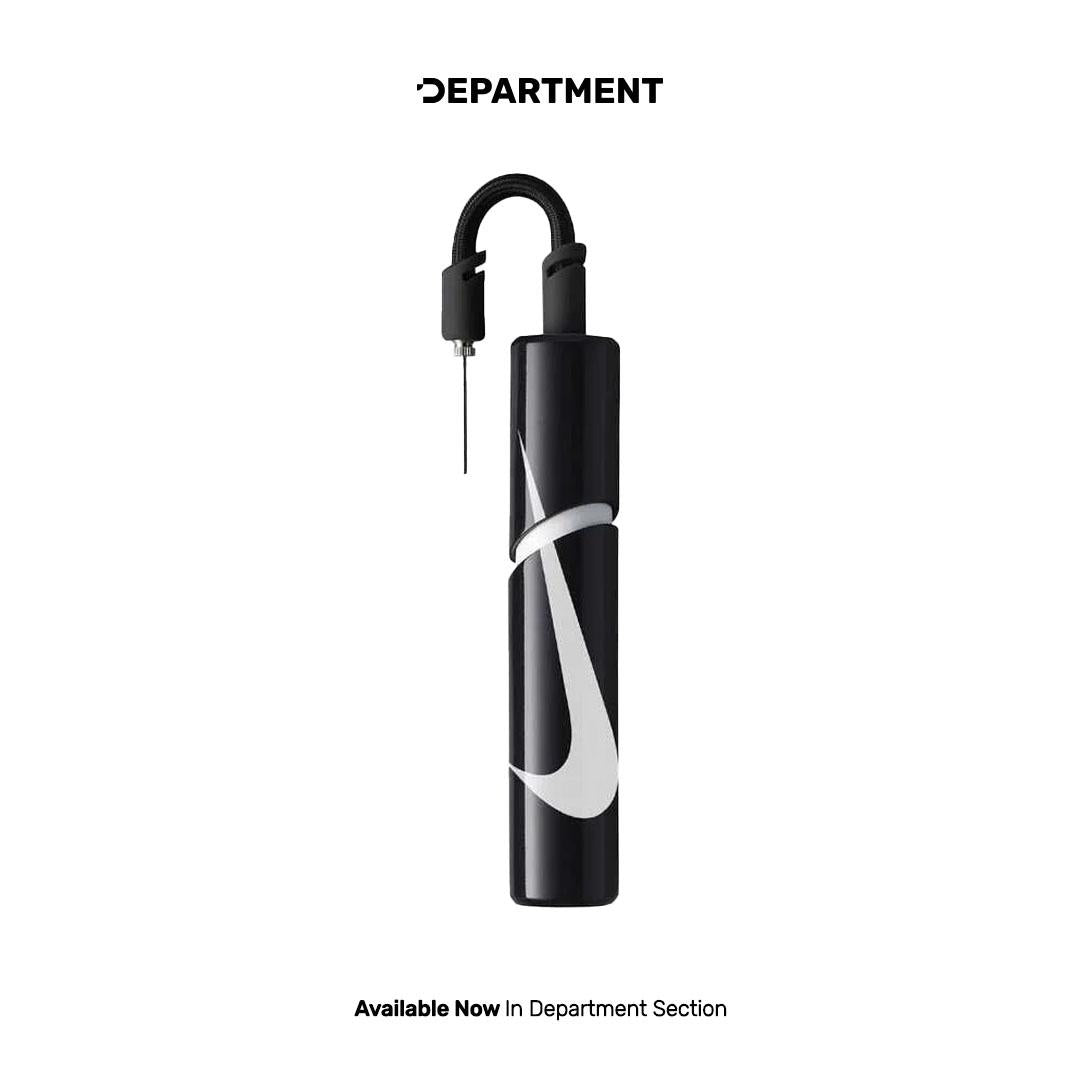 NIKE ESSENTIAL