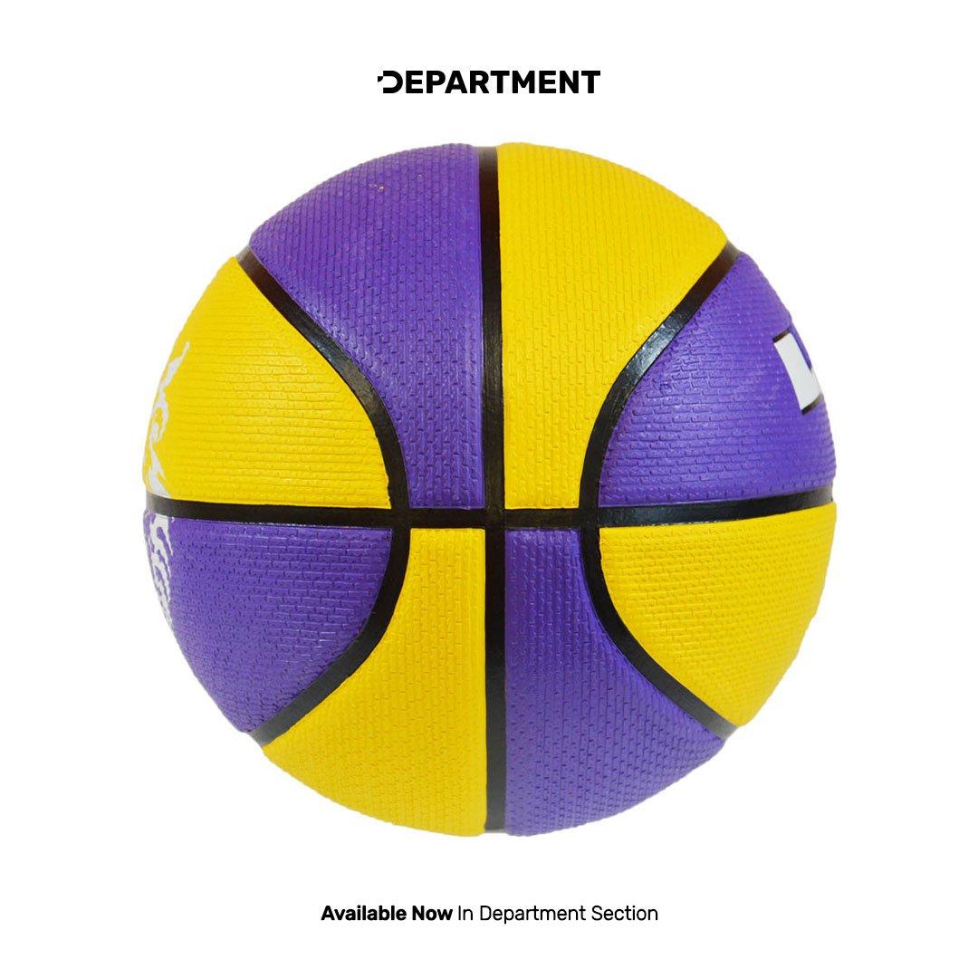 NIKE LEBRON JAMES PLAYGROUND 2.0