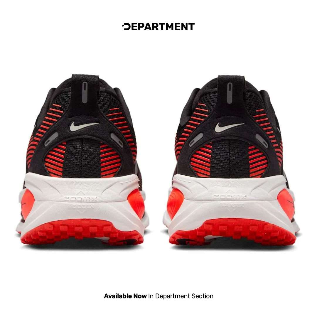 NIKE VOMERO 18