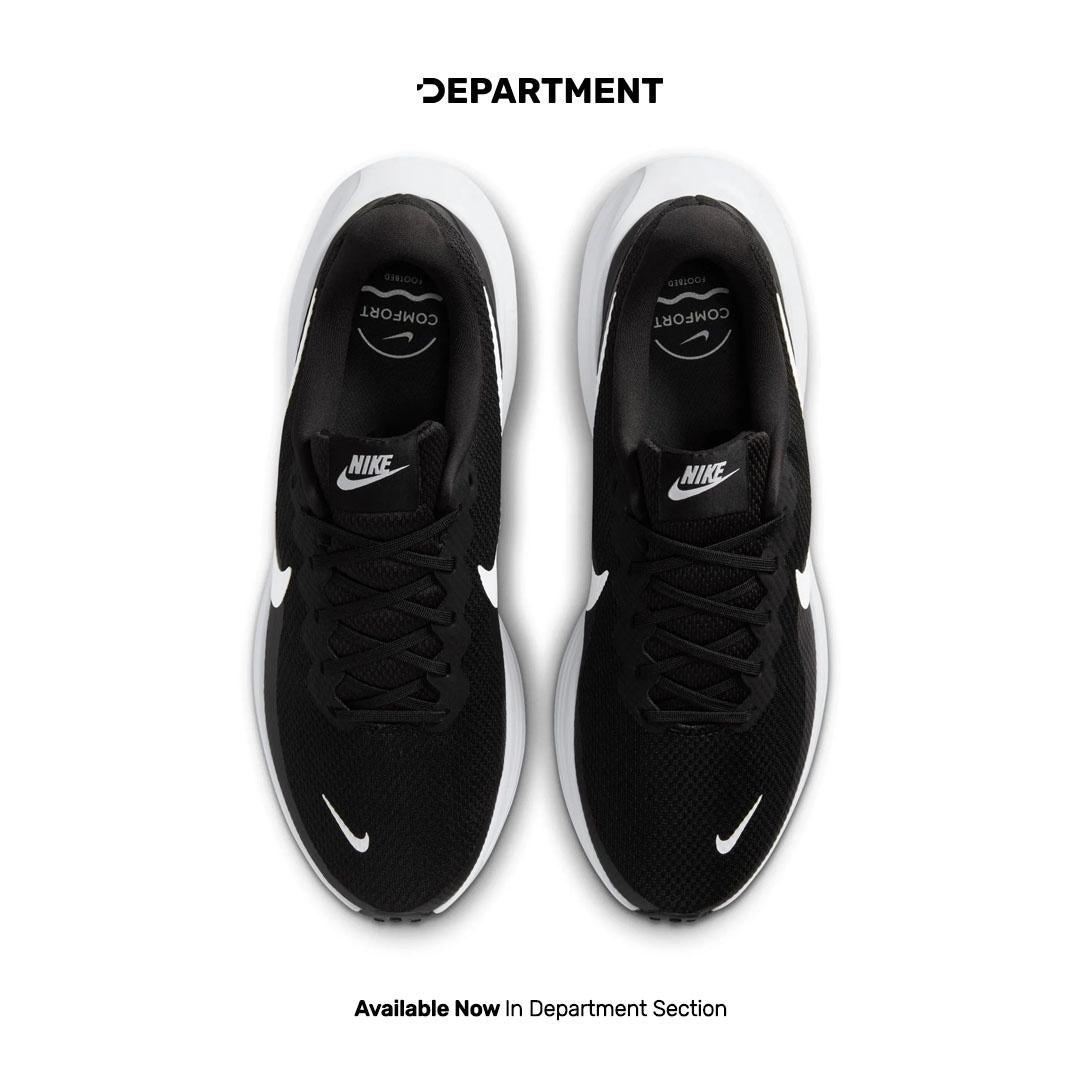 NIKE REVOLUTION 8