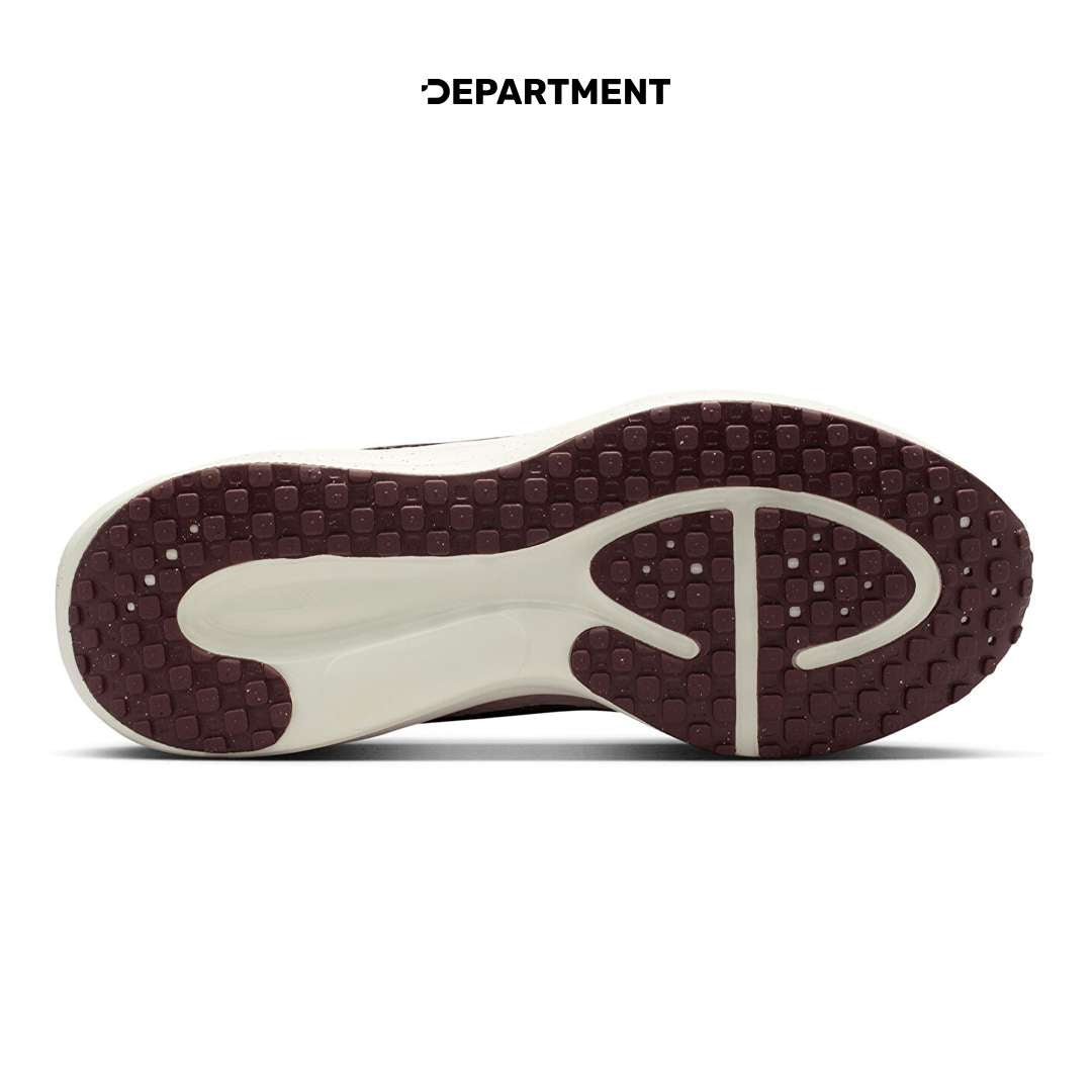 NIKE W REVOLUTION 8 SE