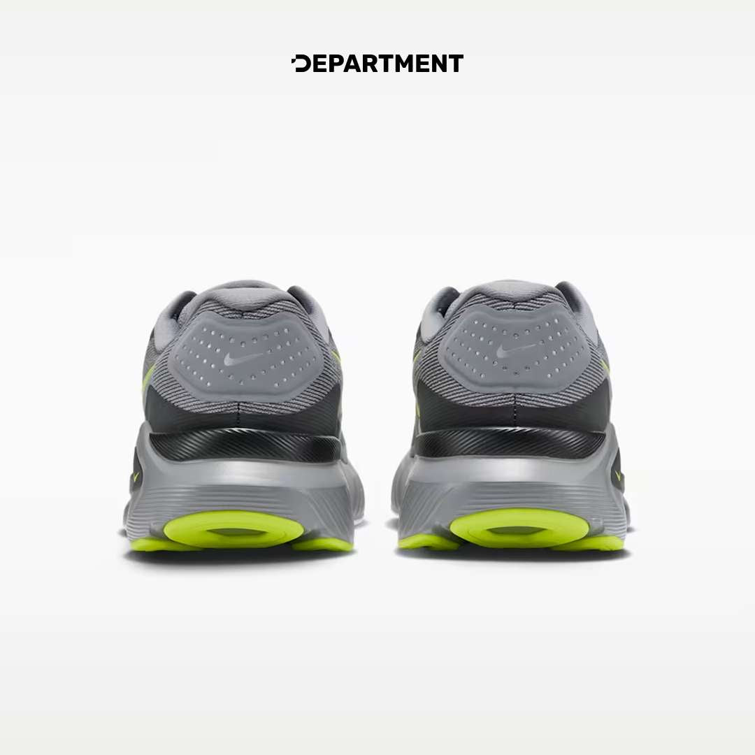 NIKE STRUCTURE 26