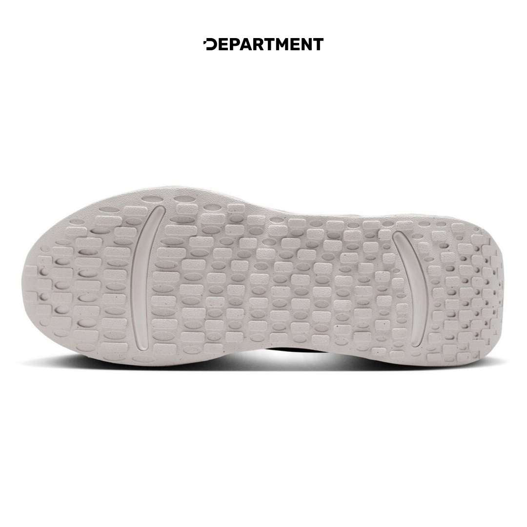NIKE PROMINA
