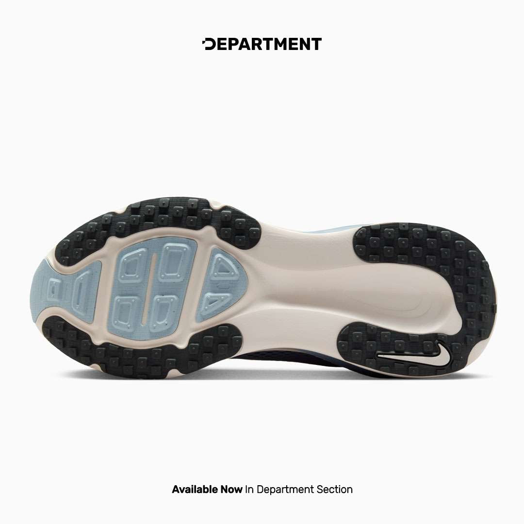 NIKE VOMERO 18
