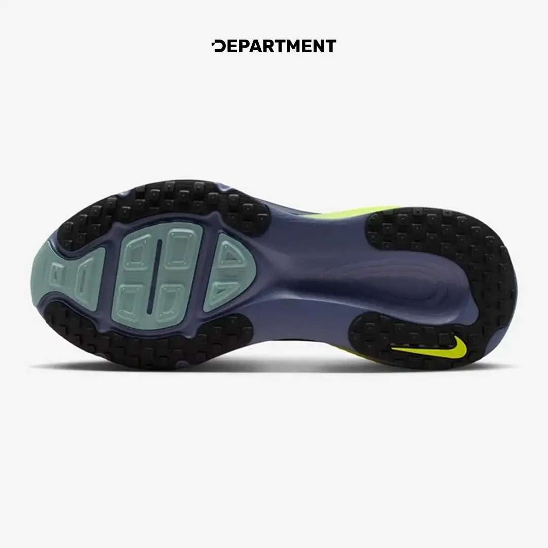 NIKE VOMERO 18