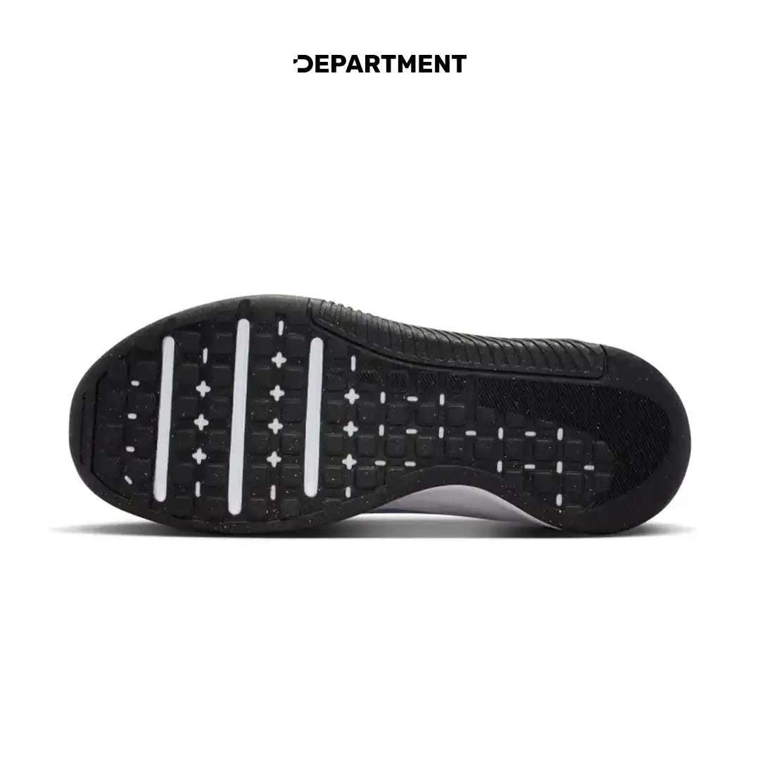 NIKE W MC TRAINER 3