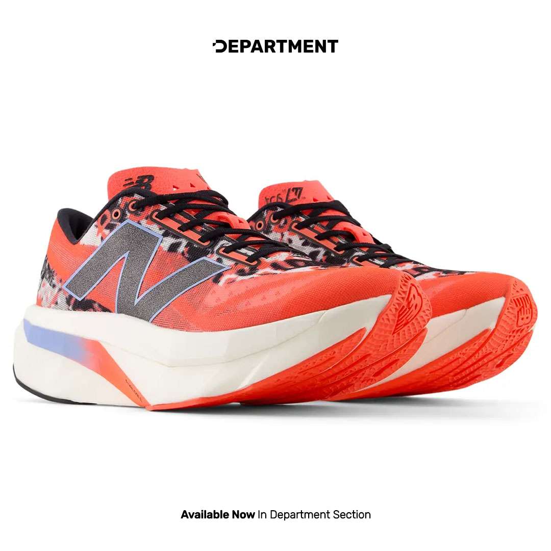 NEW BALANCE FUELCELL SUPERCOMP ELITE V4 TCS LONDON MARATHON