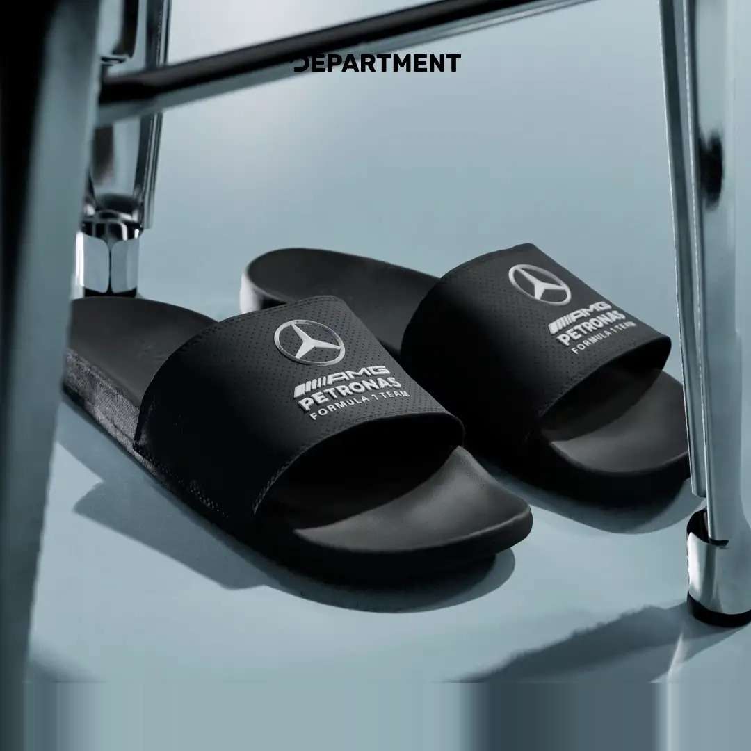 ADIDAS ADILETTE COMFORT X MERCEDES - AMG PETRONAS F1 TEAM