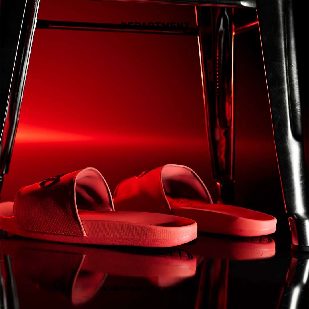 ADIDAS ADILETTE COMFORT X AUDI - REVOLUT F1 TEAM