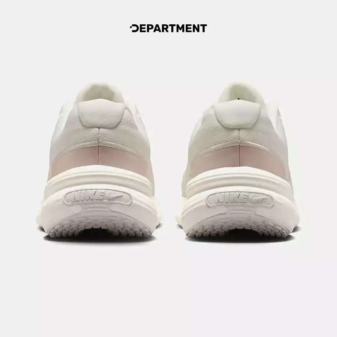 NIKE UPLIFT SC