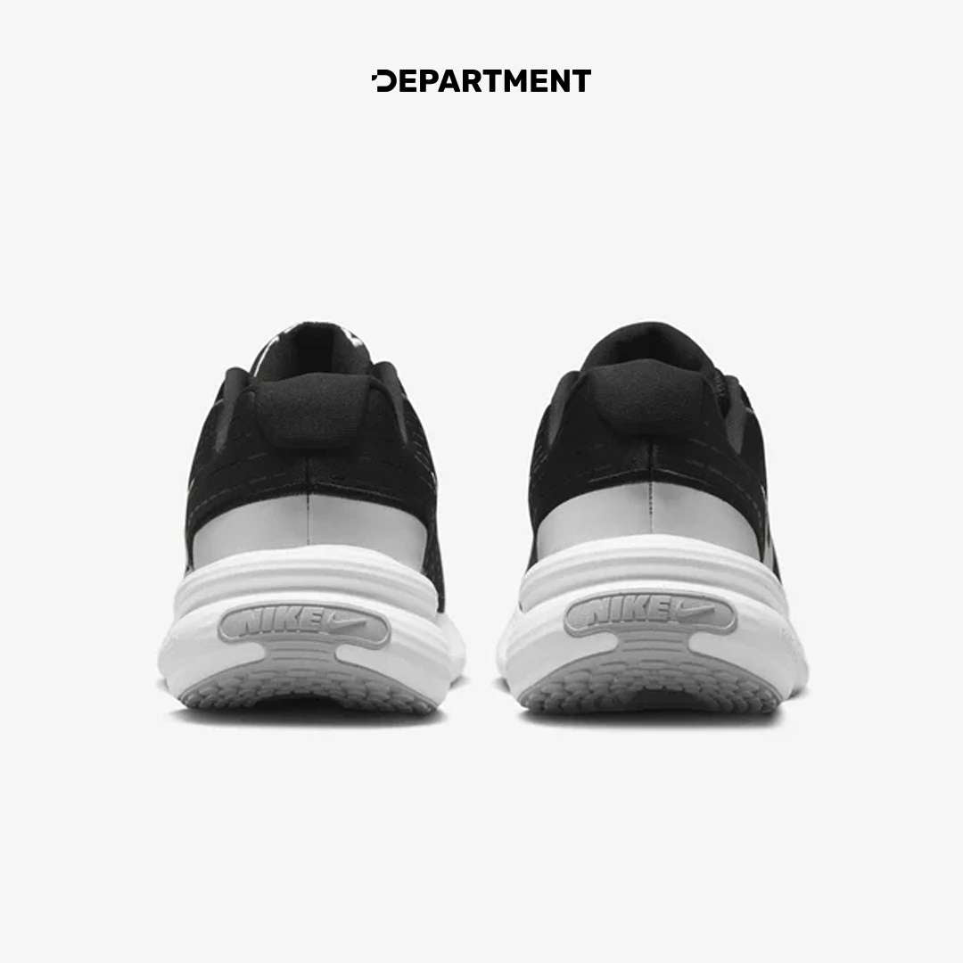 NIKE UPLIFT SC