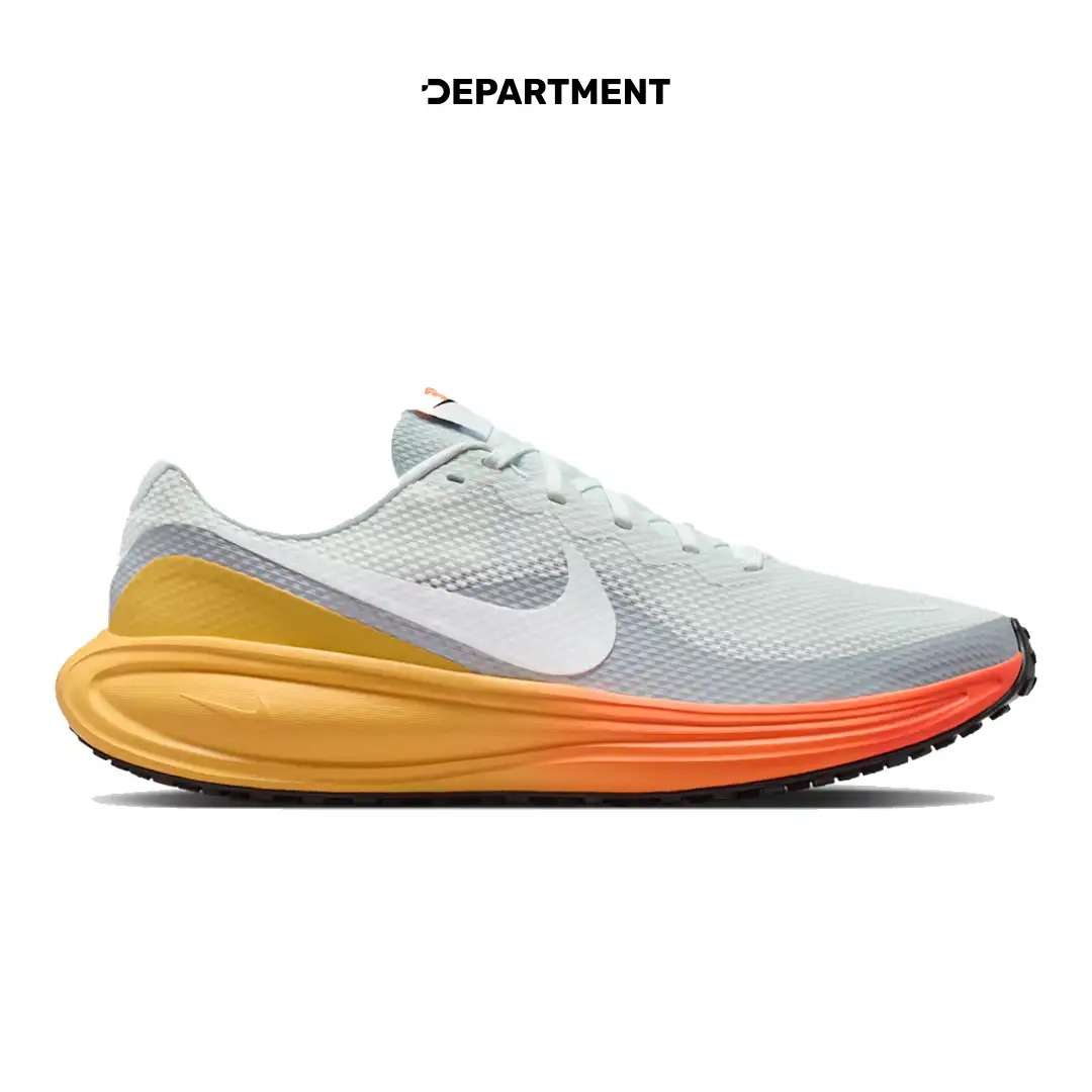 NIKE REVOLUTION 8