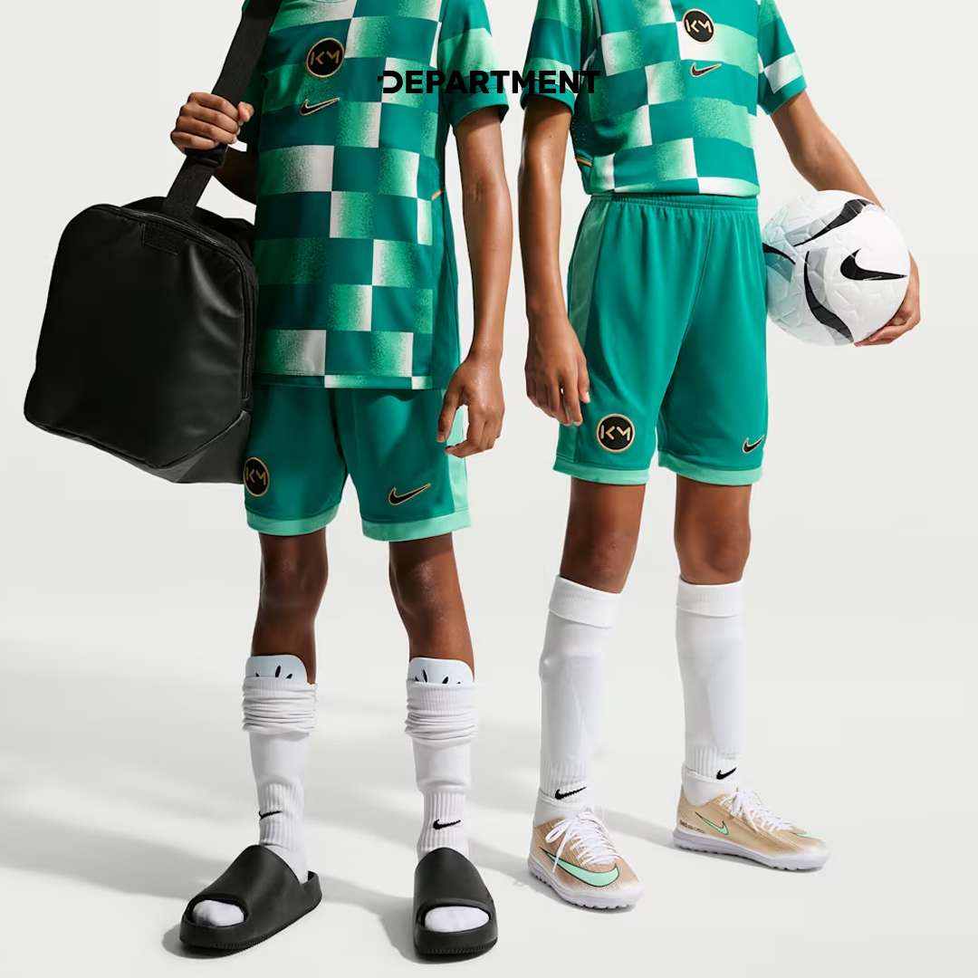 NIKE DRI-FIT ACADEMY 25