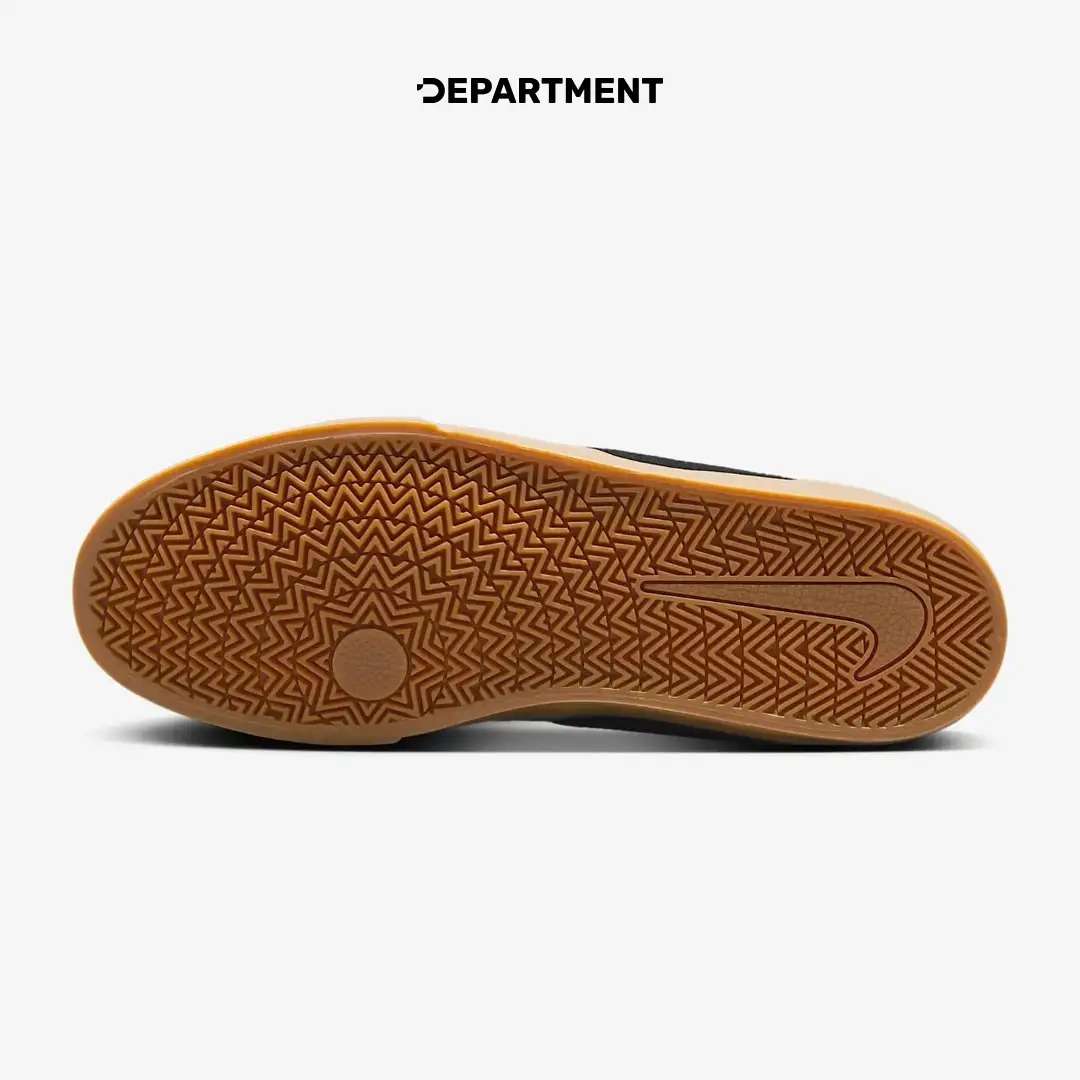 NIKE CHARGE SUEDE