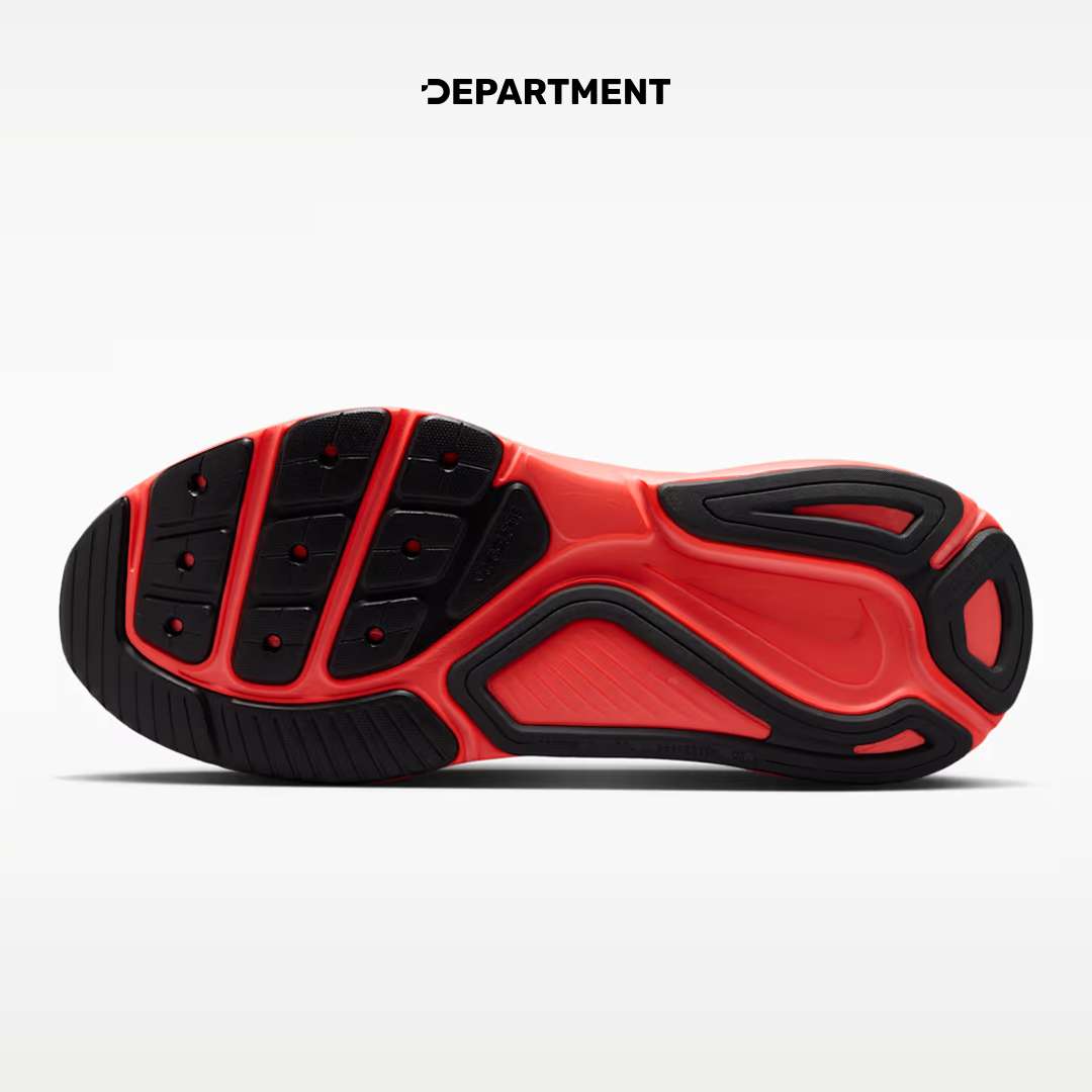NIKE STRUCTURE 26