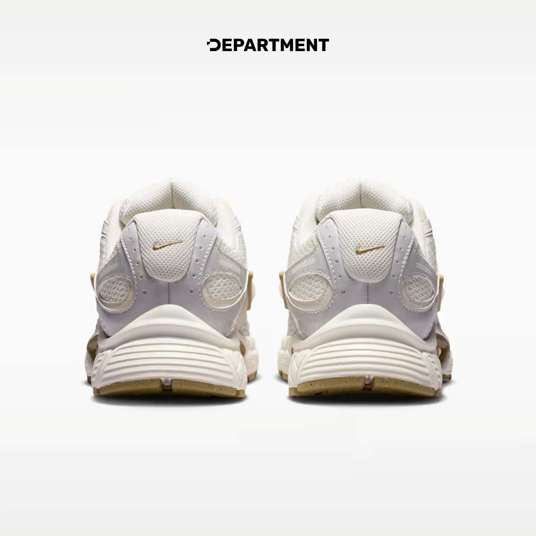 NIKE W V5 RNR WITH REFLECTIVE ACCENTS