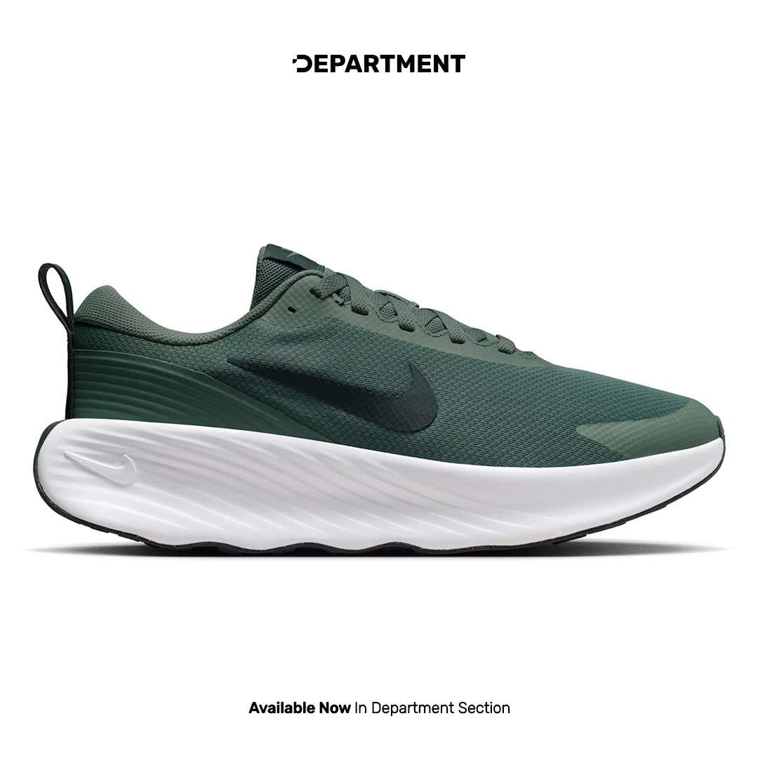 NIKE PROMINA