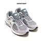 NEW BALANCE 2002R