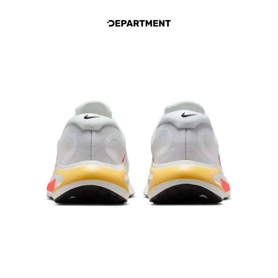 NIKE JOURNEY RUN