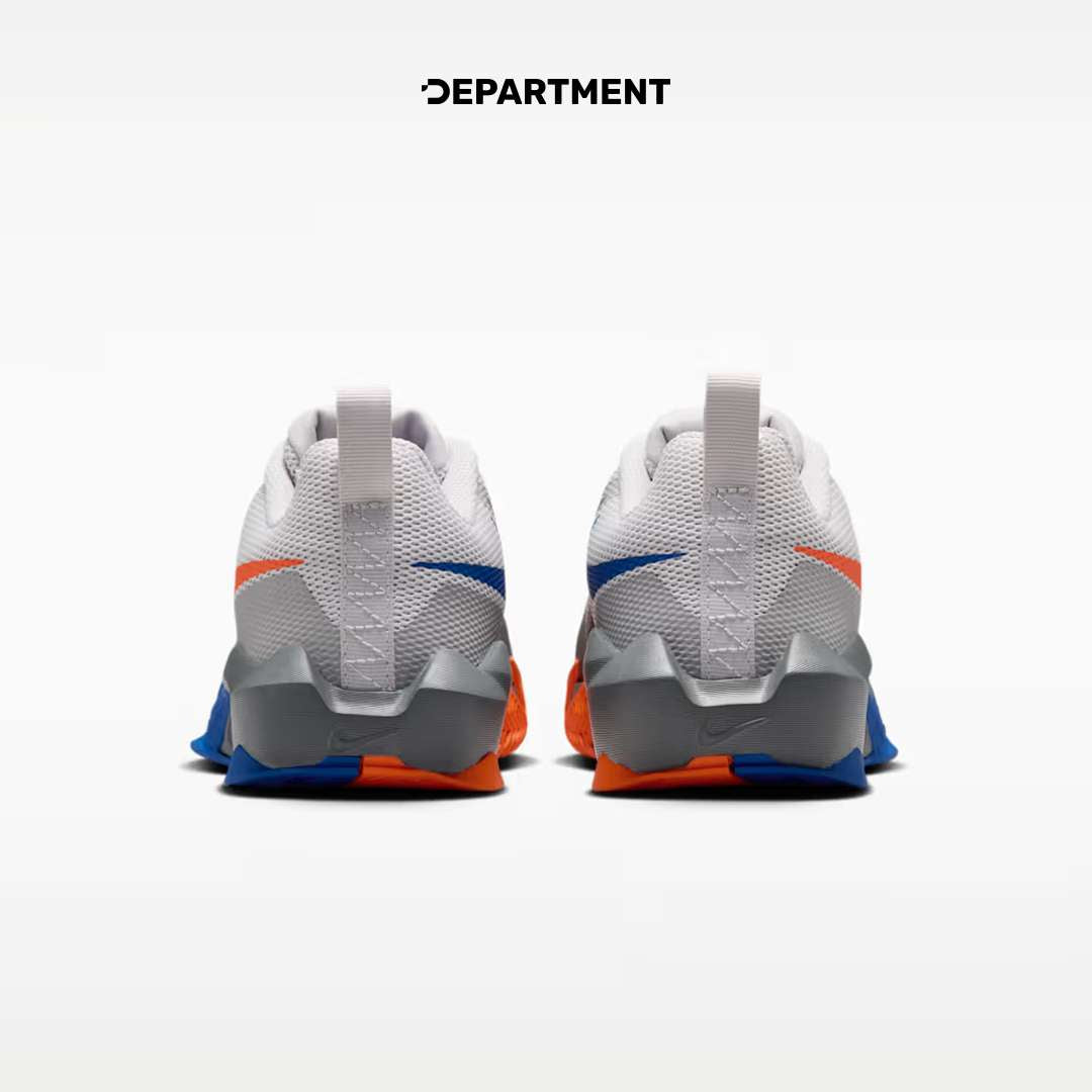 NIKE S.T. DYNAMITE
