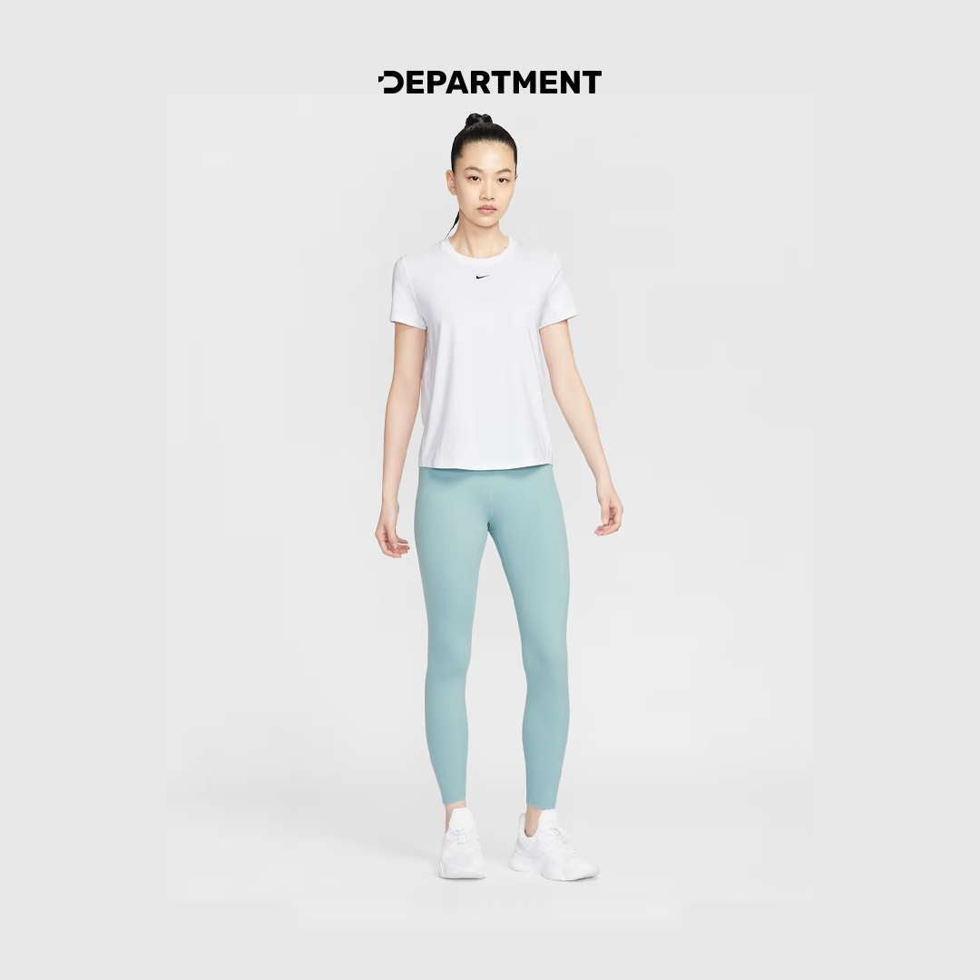 NIKE DRI-FIT ONE CLASSIC