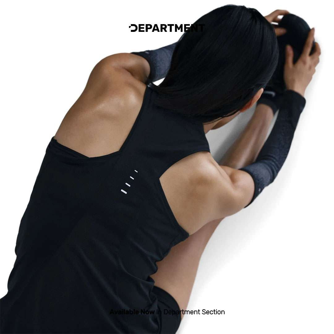NIKE DRI-FIT SWIFT