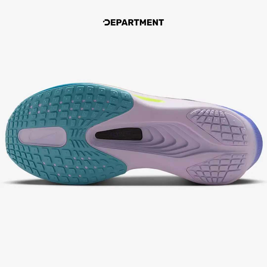 NIKE ZOOM FLY 6