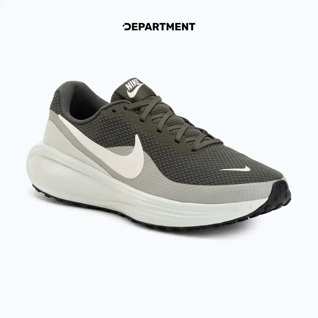 NIKE REVOLUTION 8