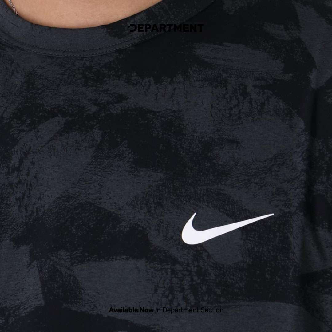 NIKE UV HYVERSE