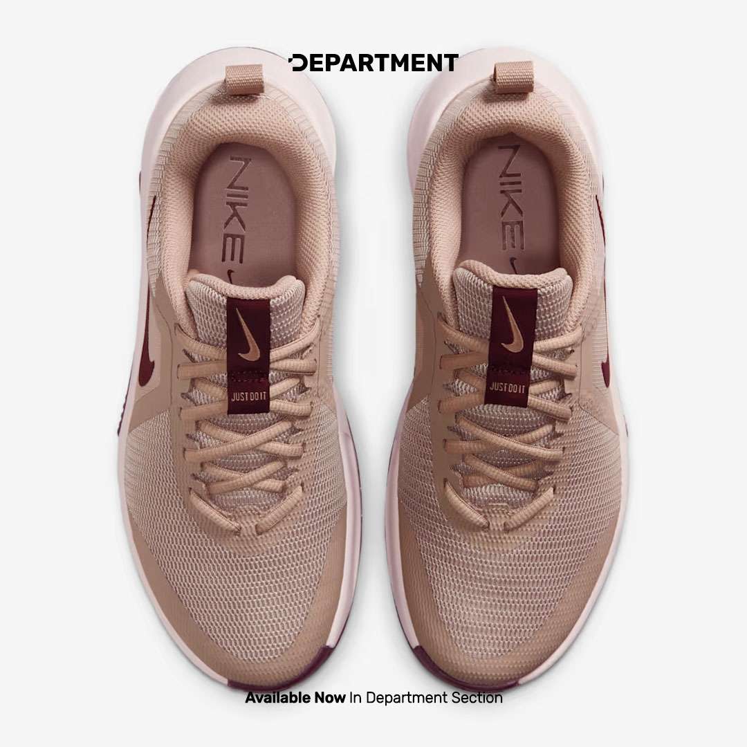NIKE WMNS MC TRAINER 3