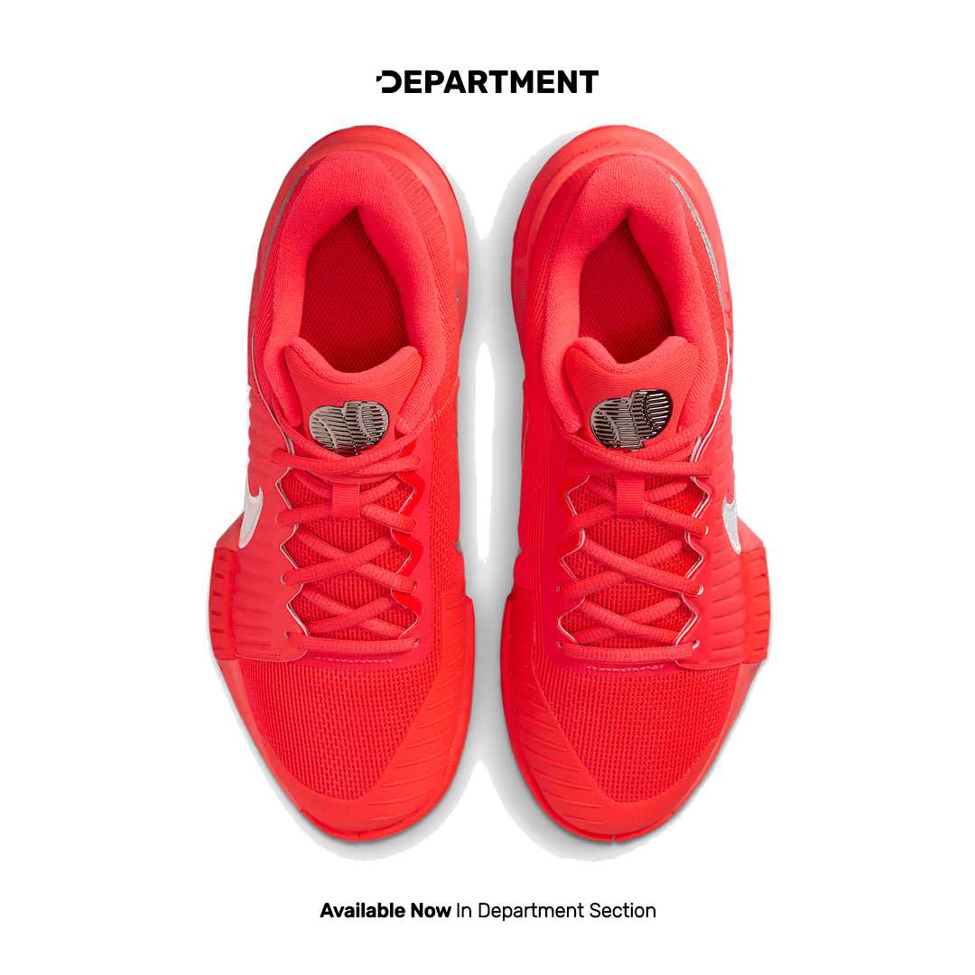 NIKE WMNS ZOOM GP CHALLENGE PRO PRM HC