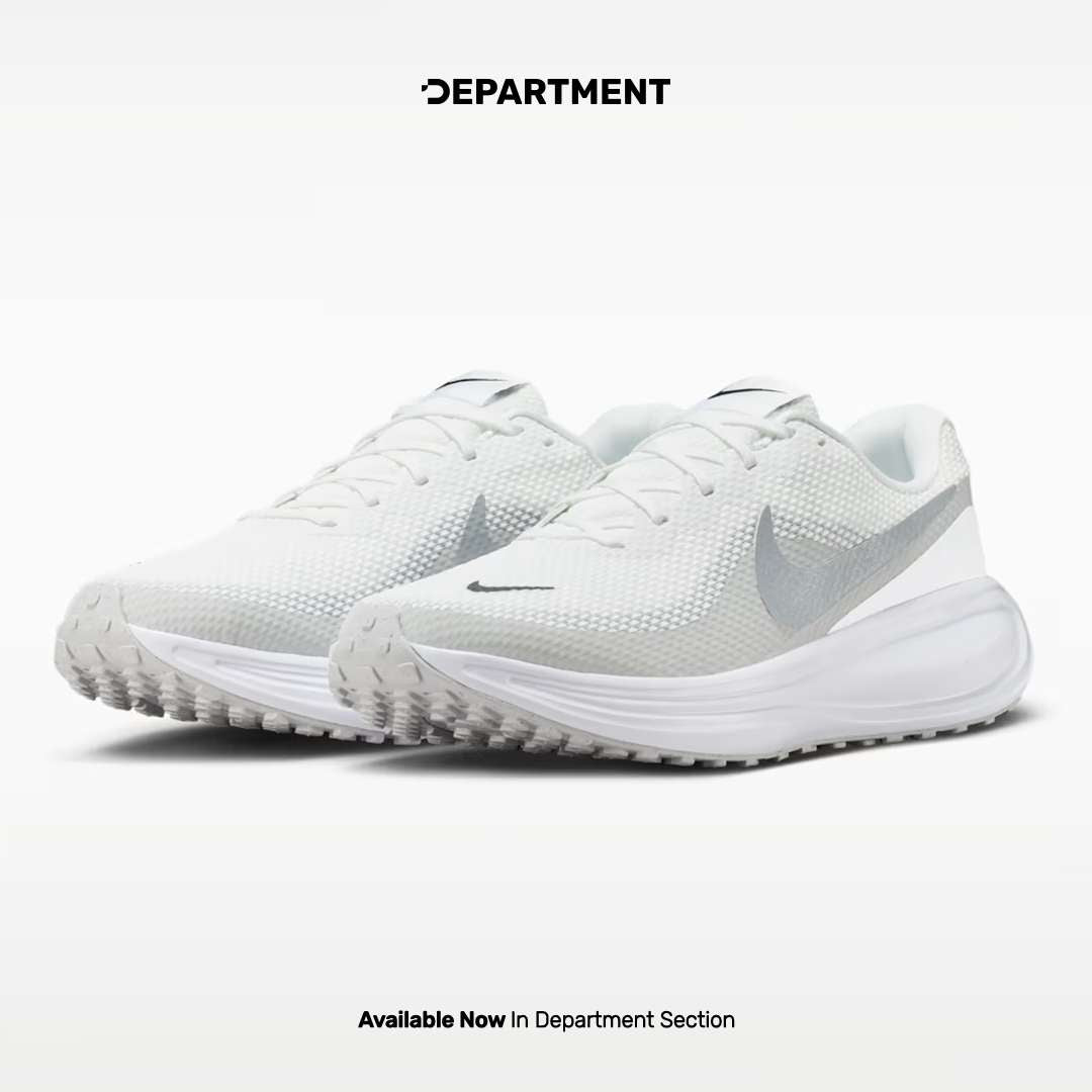 NIKE REVOLUTION 8