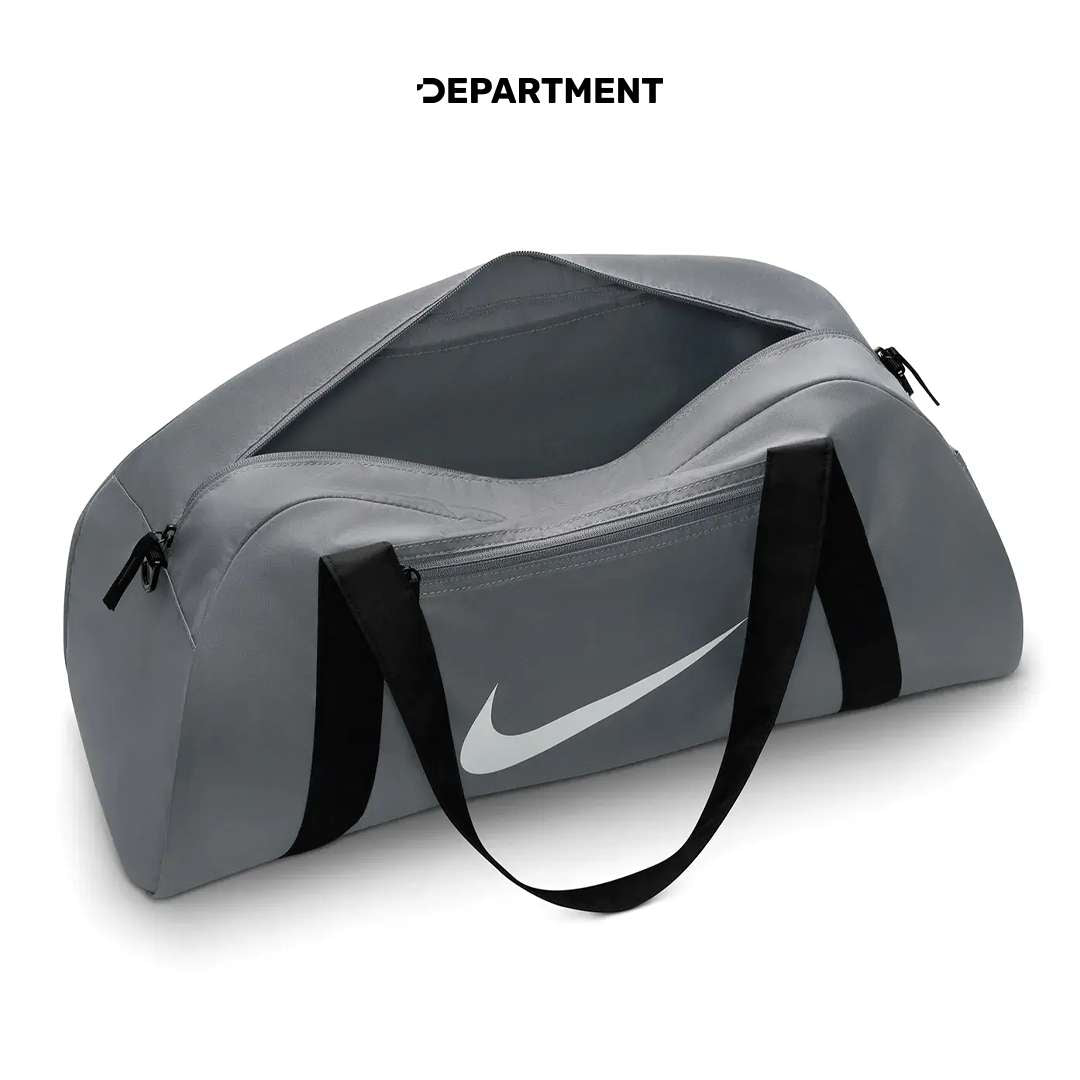 NIKE GYM CLUB
